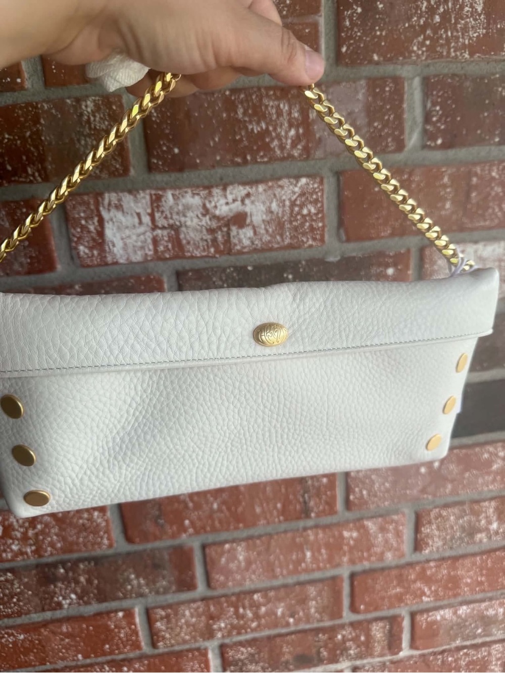 Hammitt Invitation Clutch
Calla Lily White/Brushed Gold